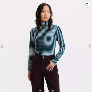 NWT Levi’s Ruched Turtleneck Top | XS